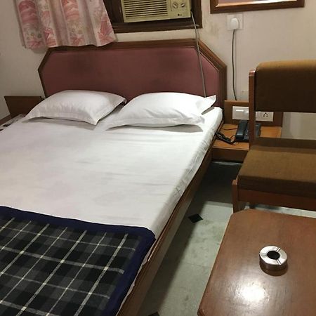 Hotel Grg Vadodara Luaran gambar