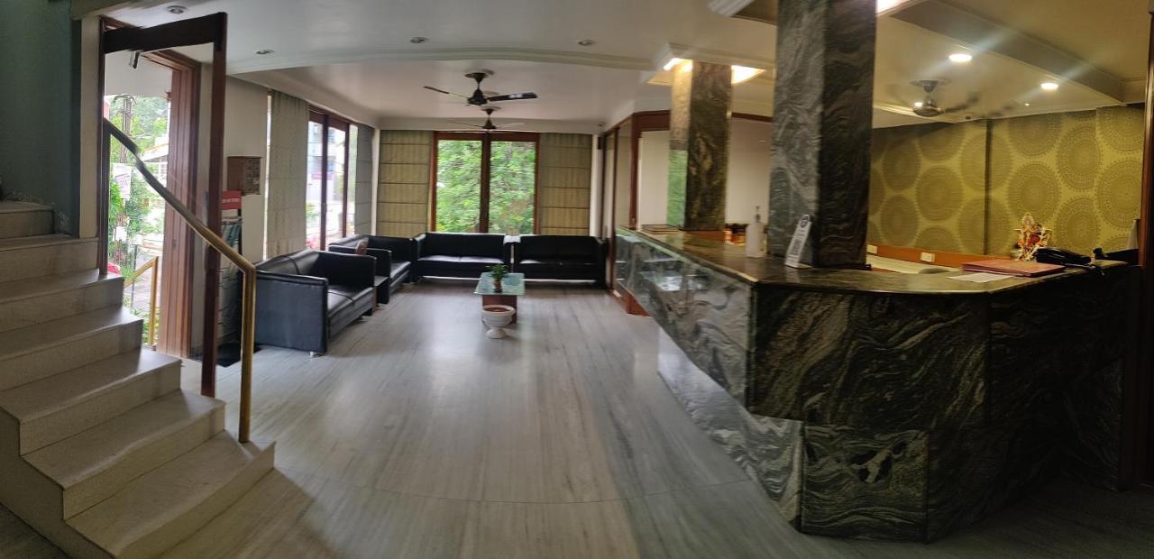 Hotel Grg Vadodara Luaran gambar