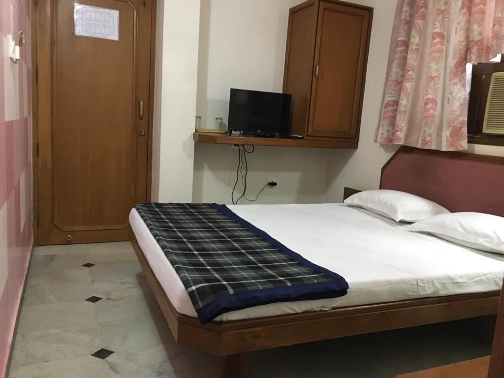 Hotel Grg Vadodara Luaran gambar