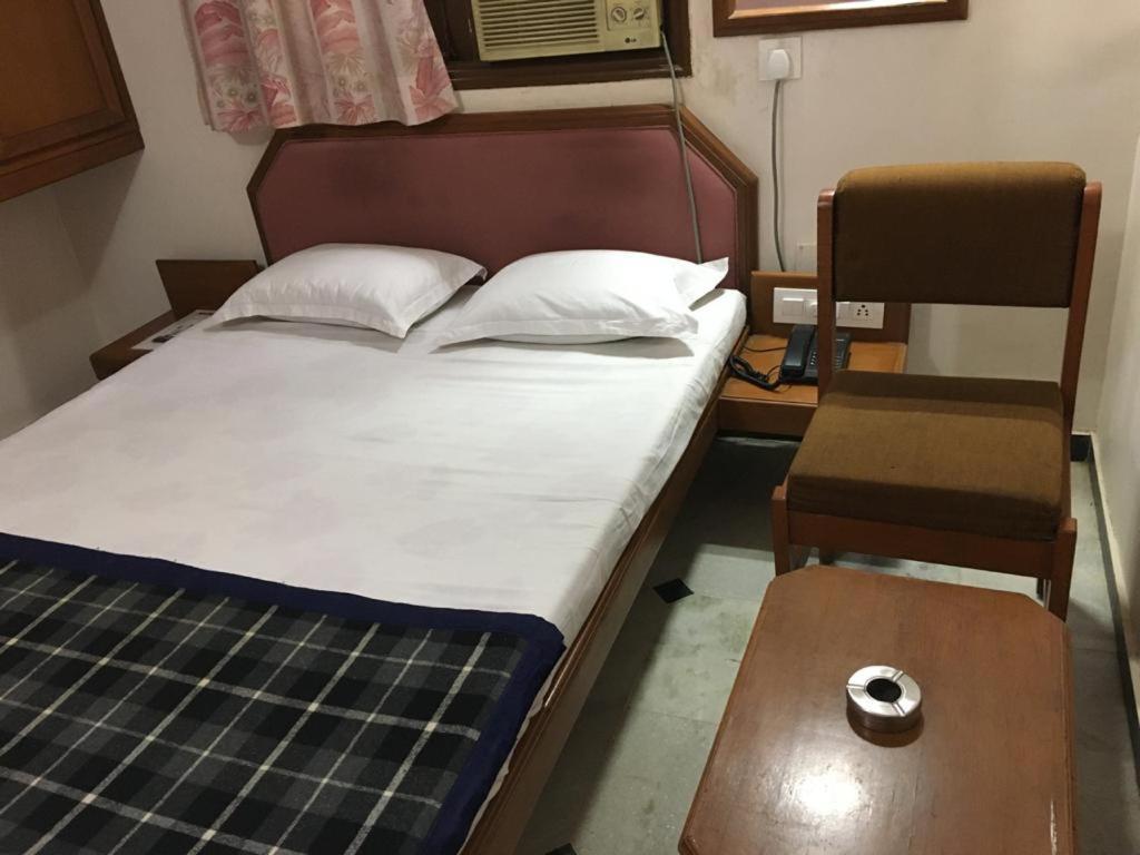 Hotel Grg Vadodara Luaran gambar
