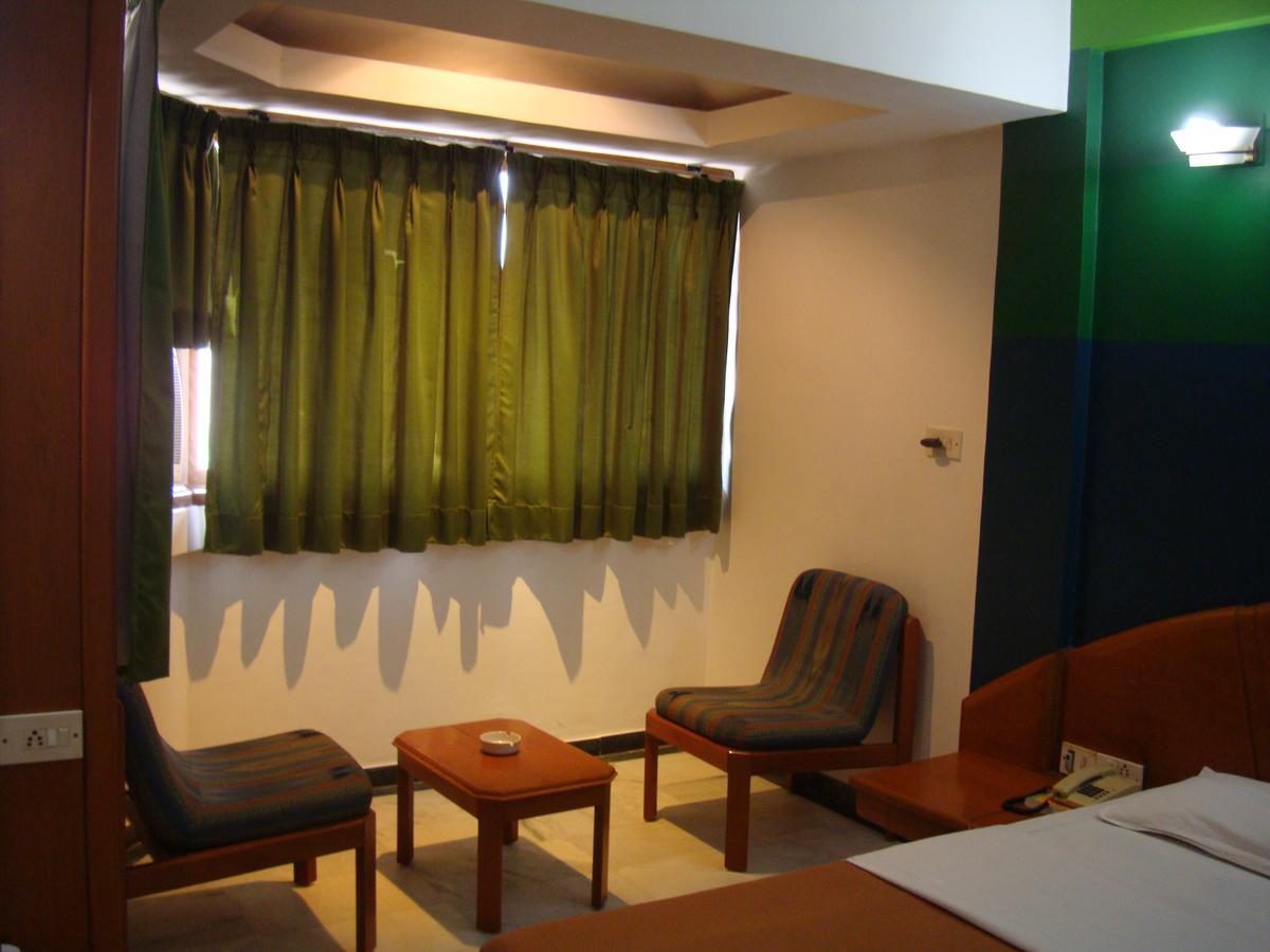 Hotel Grg Vadodara Luaran gambar