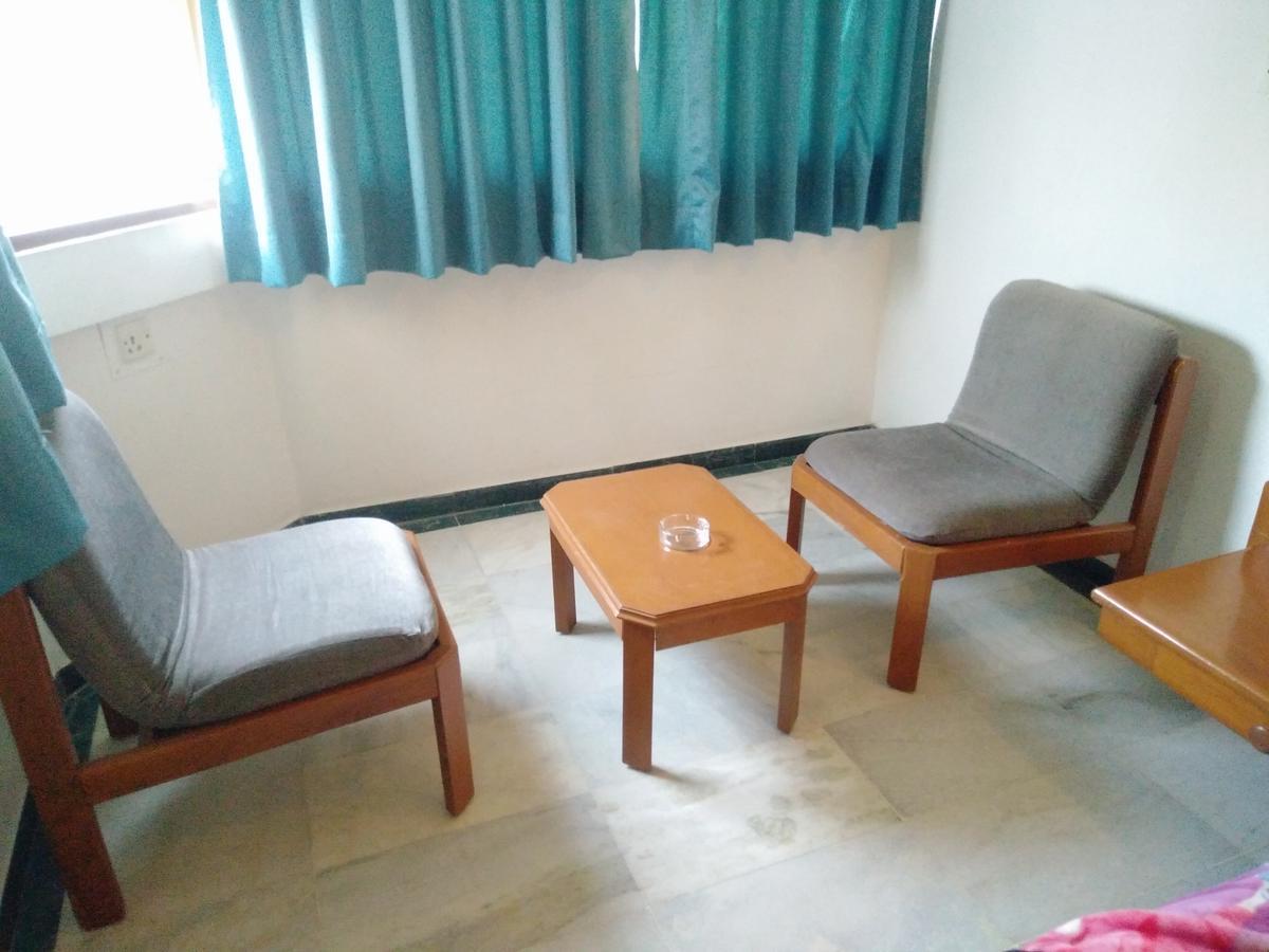 Hotel Grg Vadodara Luaran gambar