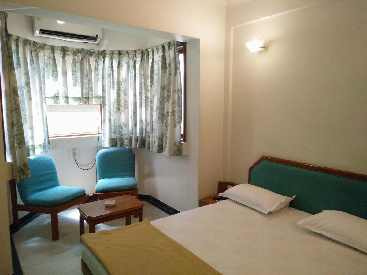 Hotel Grg Vadodara Luaran gambar